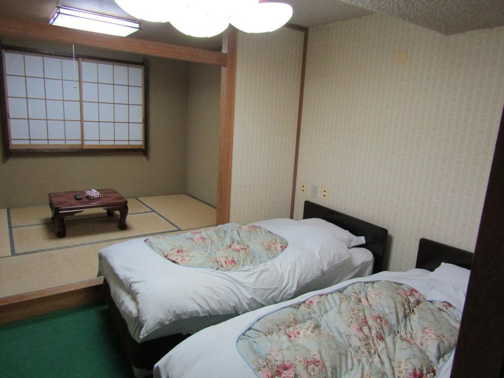 Hotel New Bernina Nagano Exterior foto